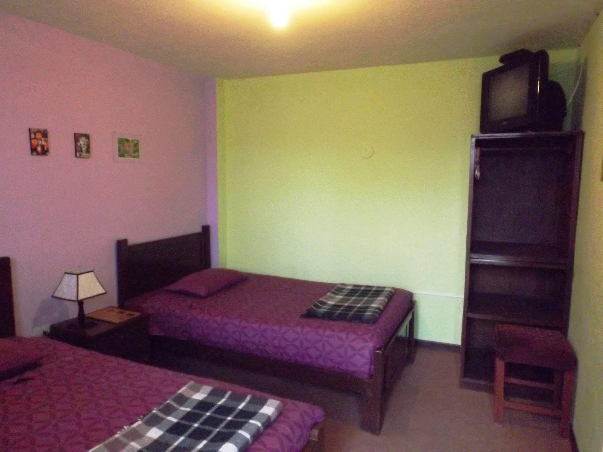 פונו El Manzano Guest House מראה חיצוני תמונה