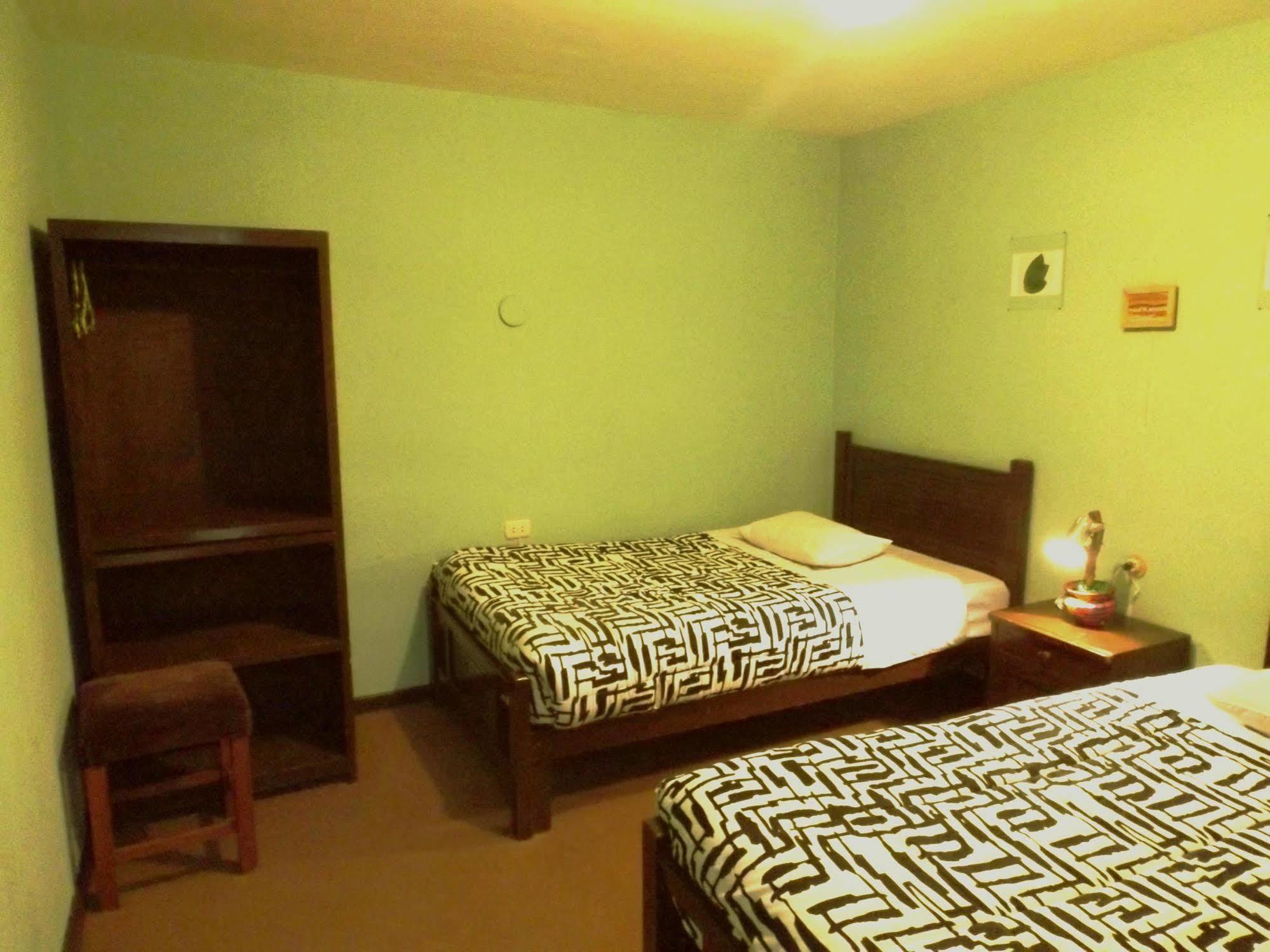פונו El Manzano Guest House מראה חיצוני תמונה